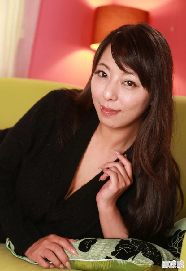 村上凉子番号据说出道前曾是咖啡店店员还擅长烘焙蛋糕 村上凉子番号据说出道前曾是咖啡店店员还擅长烘焙蛋糕