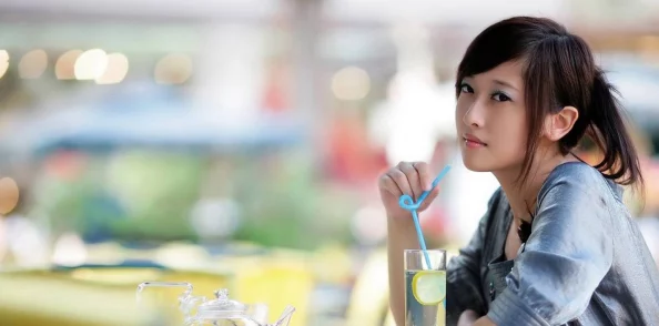 欧洲美女粗暴交视频虚假标题内容与标题不符实为普通旅游vlog 欧洲美女粗暴交视频虚假标题内容与标题不符实为普通旅游vlog